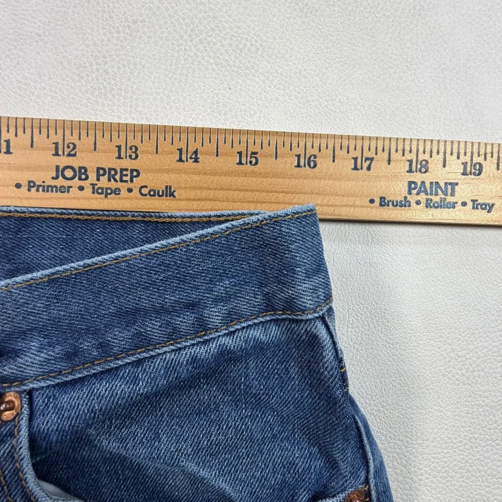 Retro Levis 550 Mens 32x28 Relaxed Fit Tapered Leg Blue Denim Jeans Medium Wash